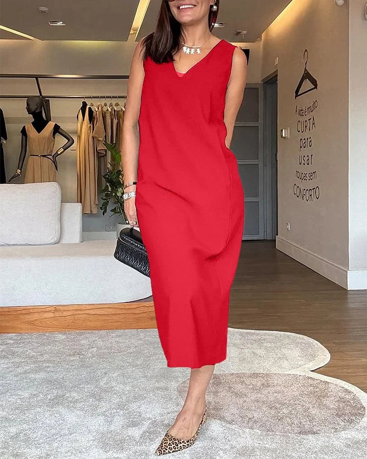 Eleganta kleita ar šķēlumu