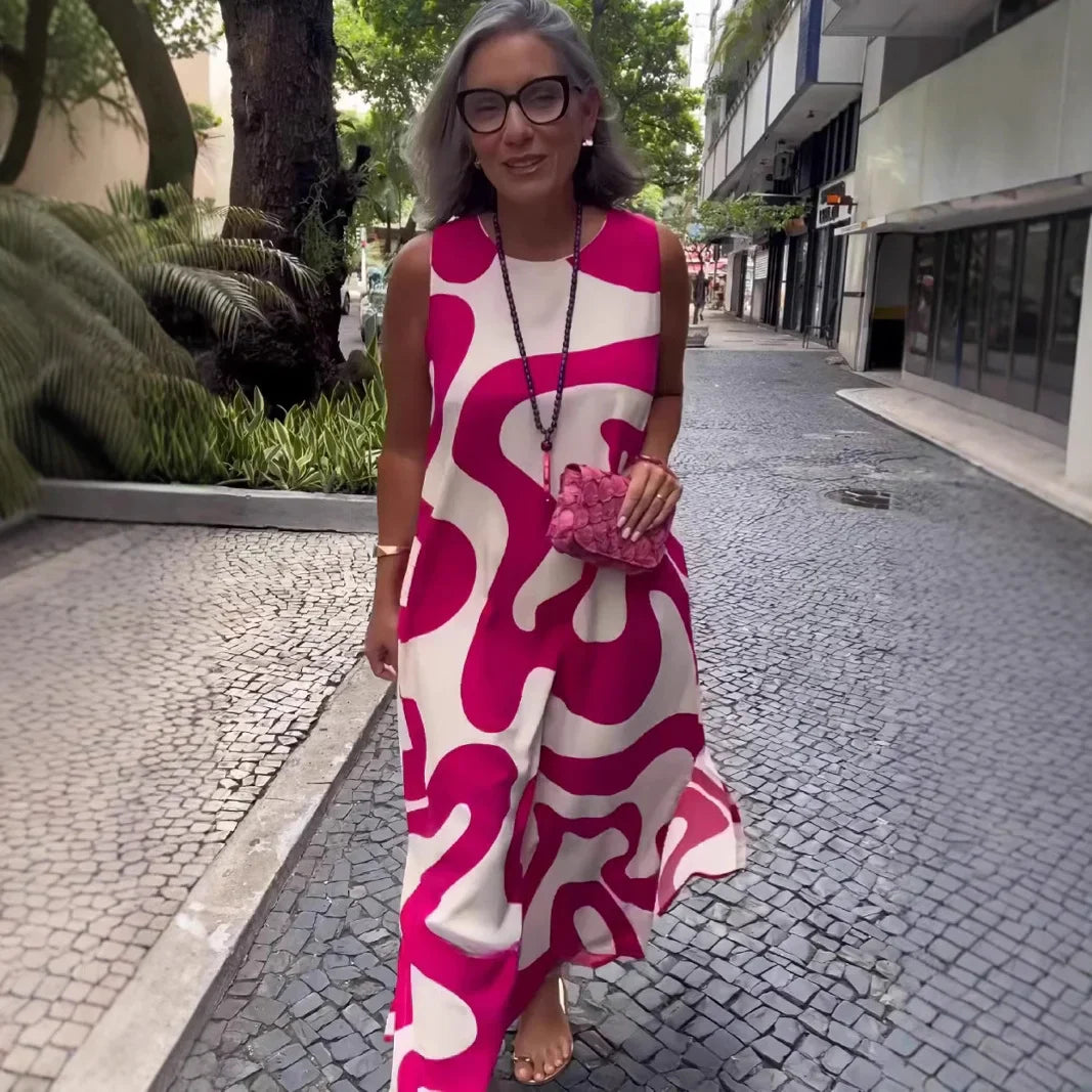 Jauna sieviešu ikdienas kleita bez piedurknēm