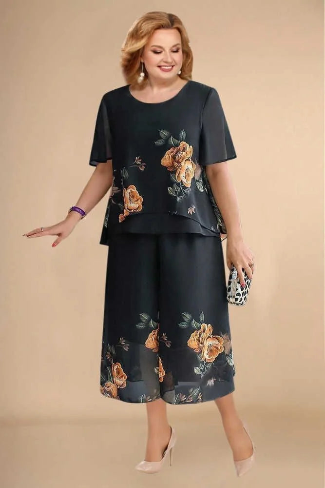 Liela izmēra divdaļīgs komplekts ar ziedu rakstu