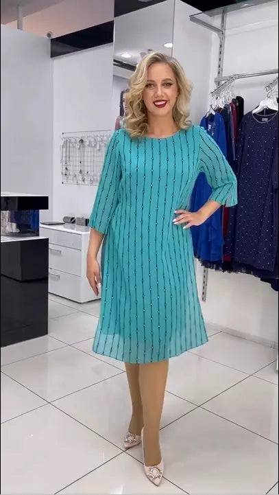 Jauna, eleganta kleita sievietēm