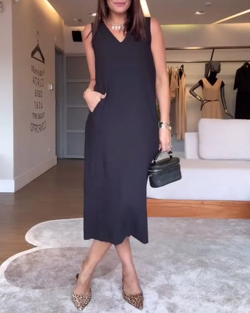 Eleganta kleita ar šķēlumu