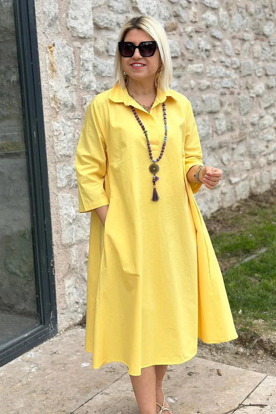 Sieviešu kleita ikdienas stilā