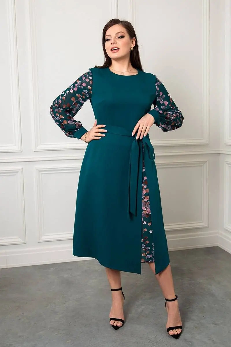 Modes un eleganta kleita