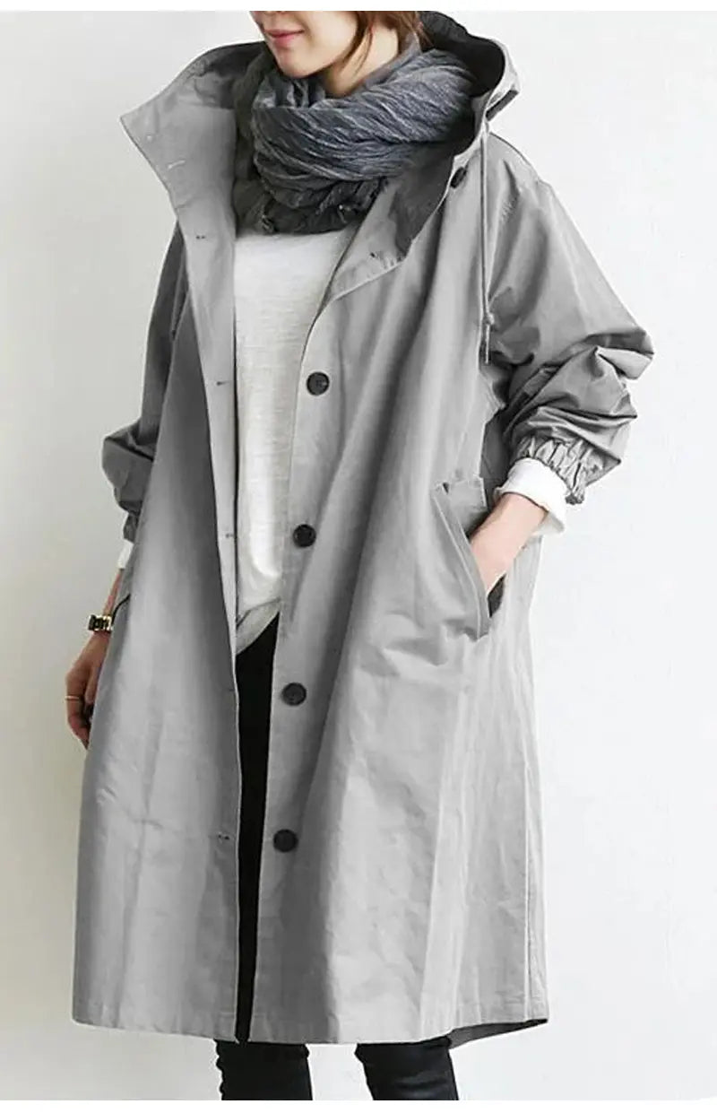 Skaists sieviešu lietusmētelis