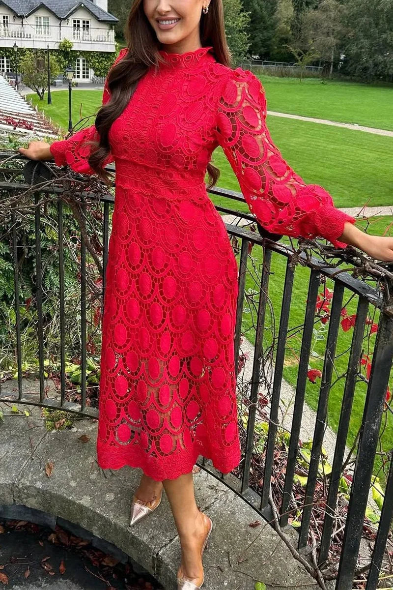 Sieviešu ikdienas kleita ar garām piedurknēm