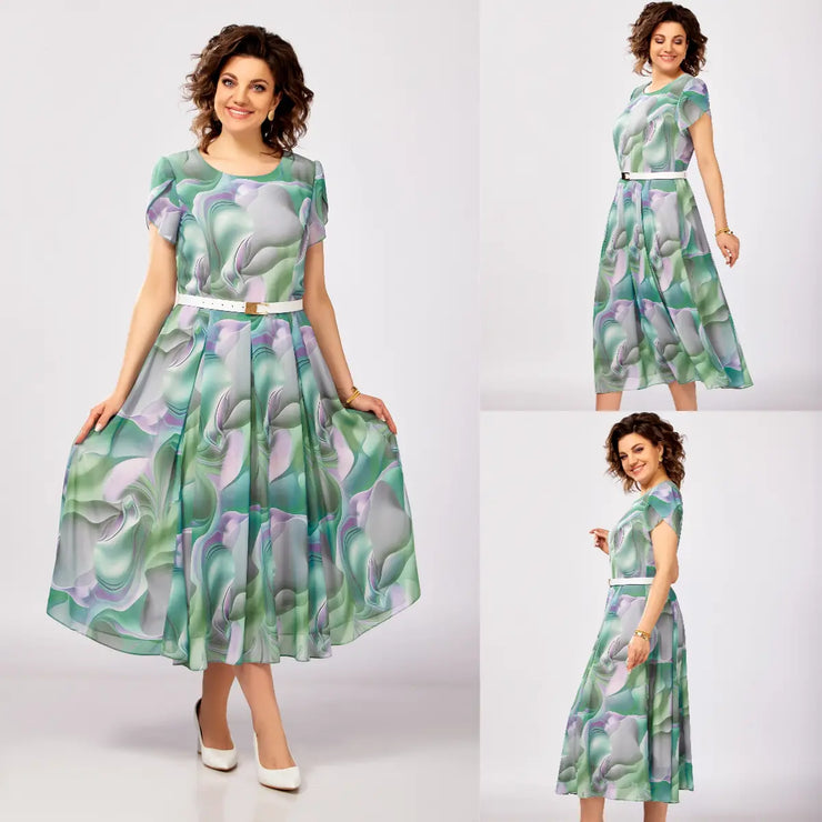 Jauna, eleganta, augstas kvalitātes kleita