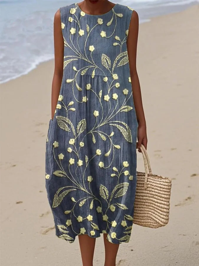 Sieviešu bezpiedurkņu kleita ar ziedu rakstu