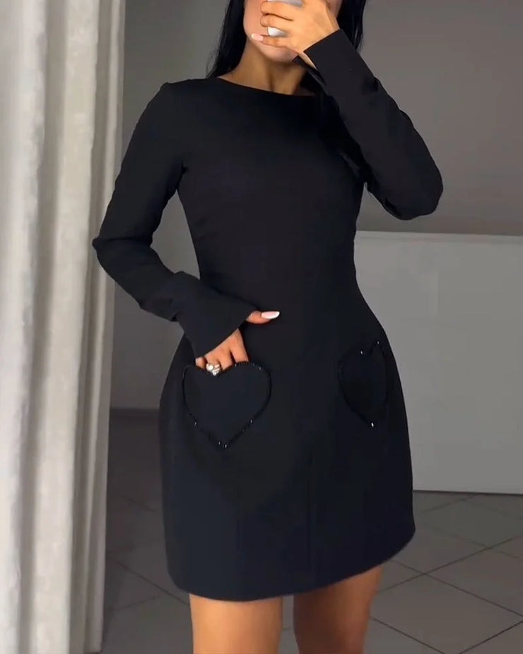Eleganta jostasvietu veidojoša kleita