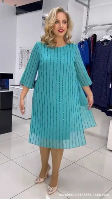 Jauna, eleganta kleita sievietēm