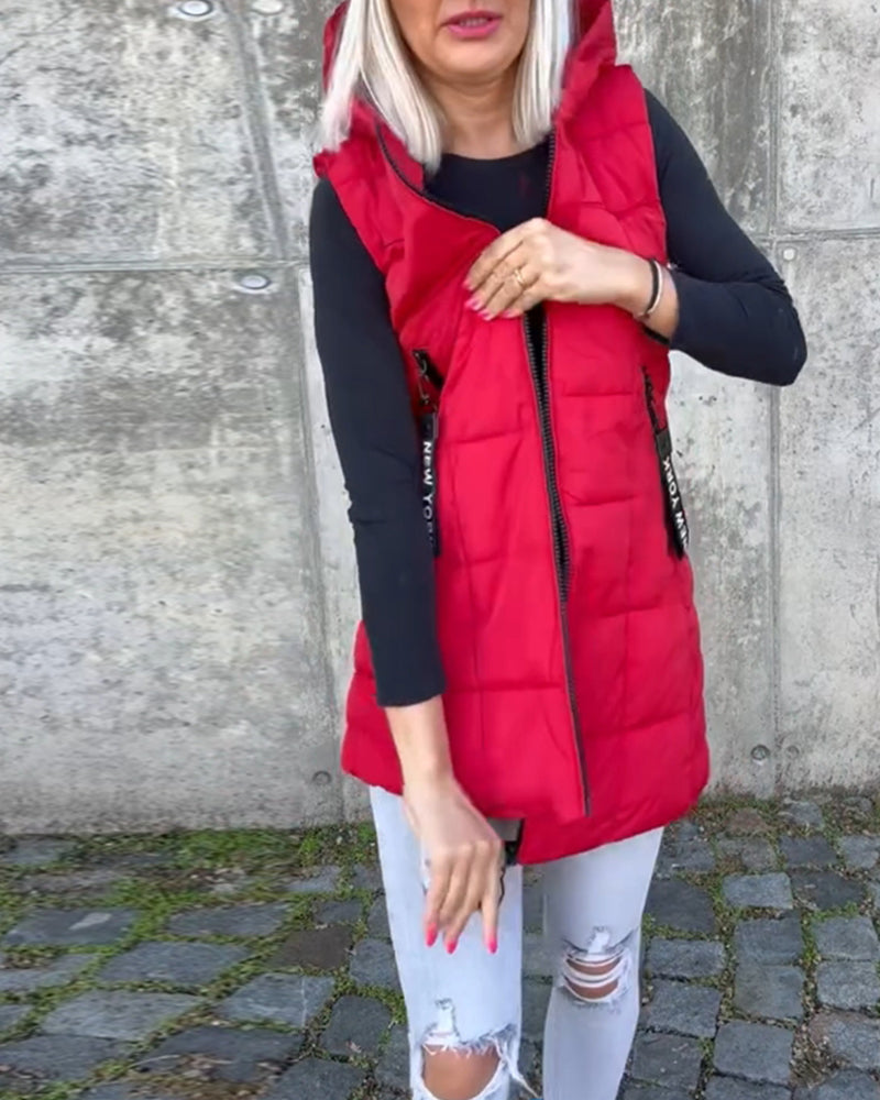 Veste ar rāvējslēdzēju